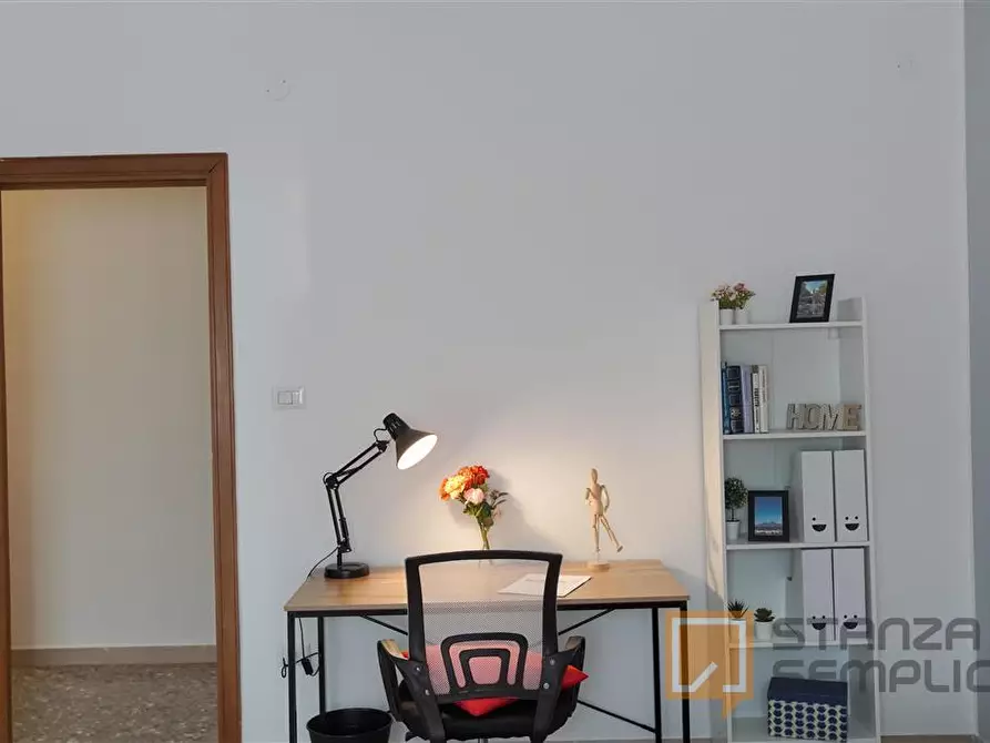 Immagine 7 di Stanza singola in affitto  in Via Bognar 43 a Pozzuoli