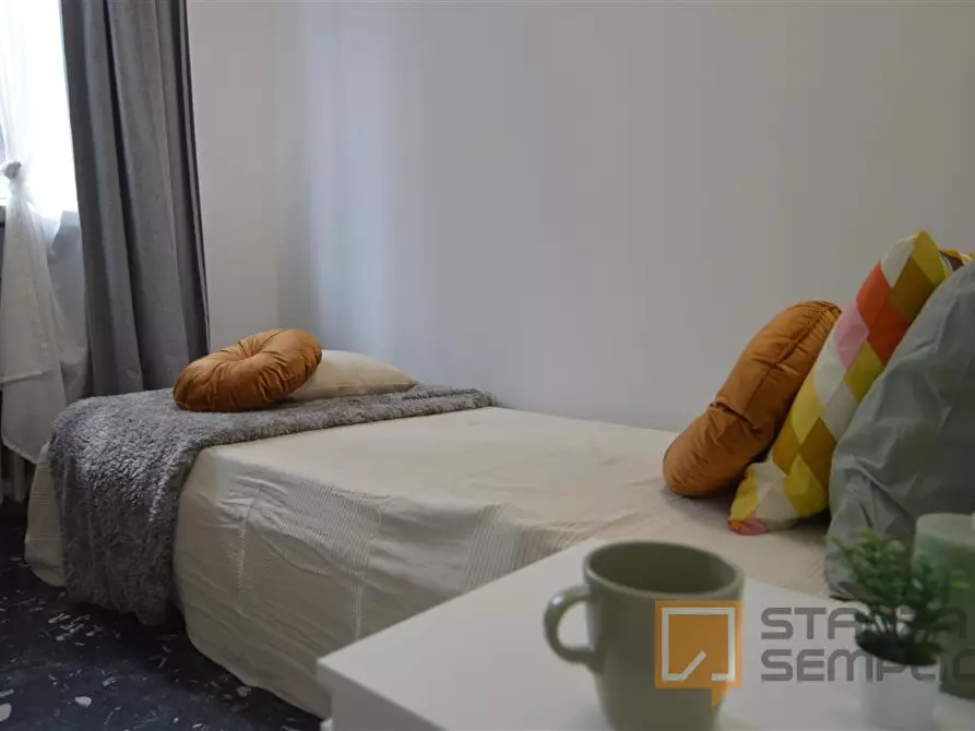 Immagine 1 di Stanza singola in affitto  in Vicolo Franco Villa 1 a Reggio Nell'emilia