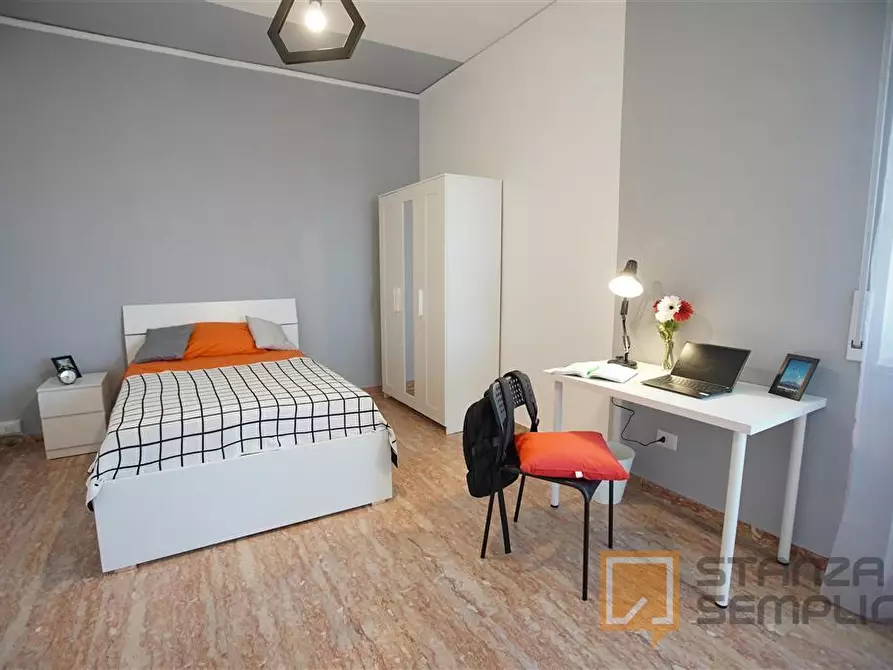 Immagine 4 di Stanza singola in affitto  in Via Pietro Castellino 141 sc. A p. 6 Int 11 a Napoli