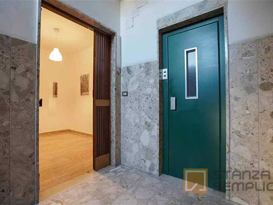 Immagine 10 di Stanza singola in affitto  in Via Pietro Castellino 141 sc. A p. 6 Int 11 a Napoli