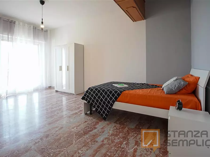 Immagine 2 di Stanza singola in affitto  in Via Pietro Castellino 141 sc. A p. 6 Int 11 a Napoli