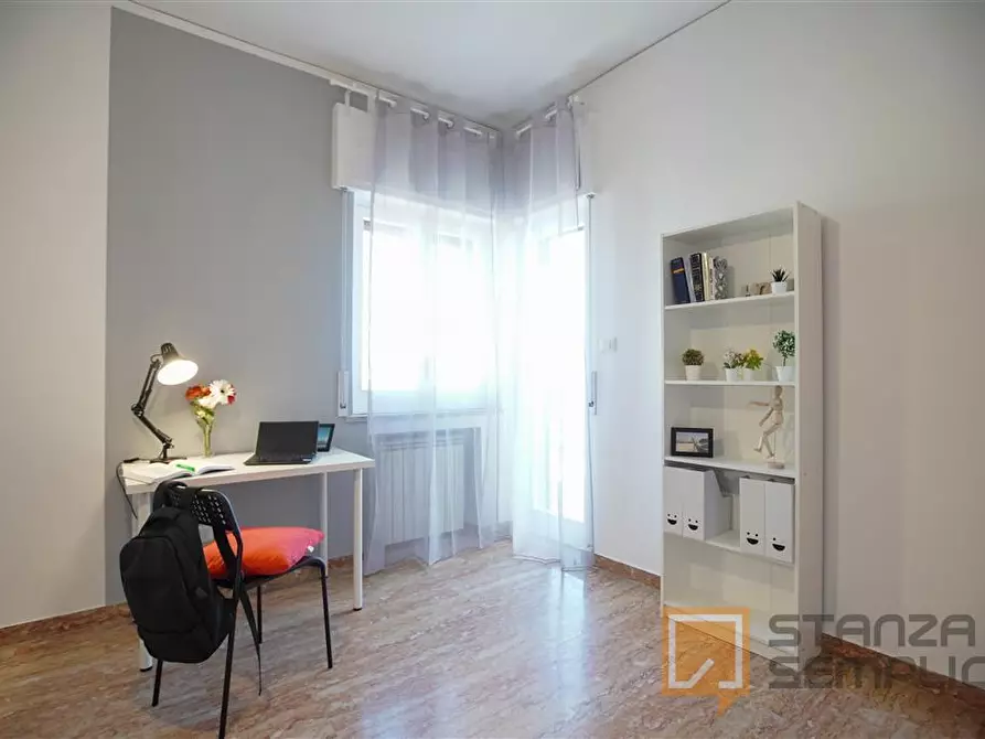 Immagine 5 di Stanza singola in affitto  in Via Pietro Castellino 141 sc. A p. 6 Int 11 a Napoli