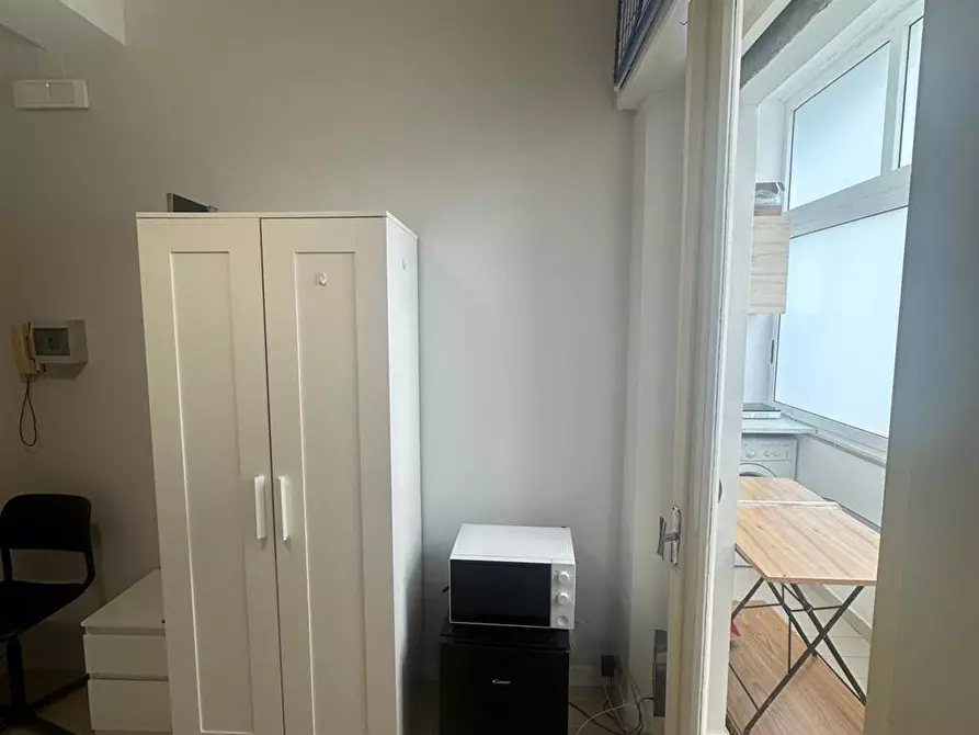 Immagine 3 di Stanza singola in affitto  in Via Unità D'Italia 25  a Bari