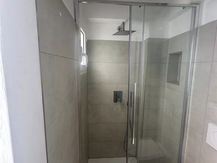 Immagine 9 di Stanza singola in affitto  in Via Unità D'Italia 25  a Bari