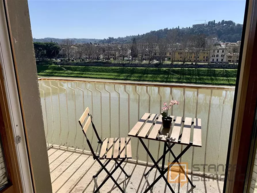 Immagine 1 di Stanza singola in affitto  in LUNGARNO VESPUCCI 60 a Firenze