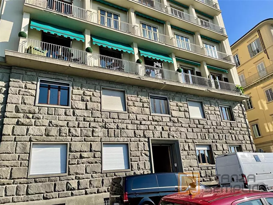 Immagine 26 di Stanza singola in affitto  in LUNGARNO VESPUCCI 60 a Firenze