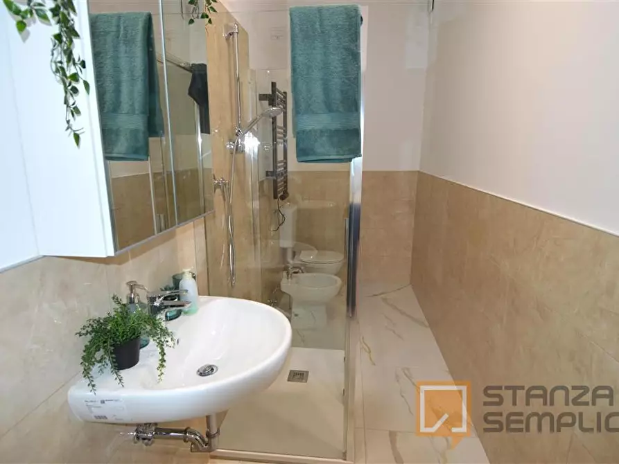 Immagine 8 di Stanza singola in affitto  in Viale Storchi 32 a Modena