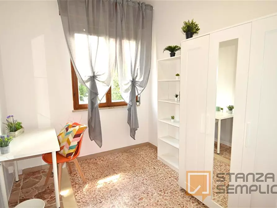 Immagine 3 di Stanza singola in affitto  in Via Zanoni 37 a Modena
