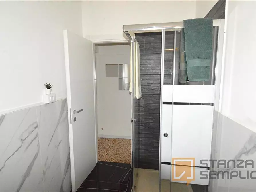 Immagine 12 di Stanza singola in affitto  in Via Zanoni 37 a Modena