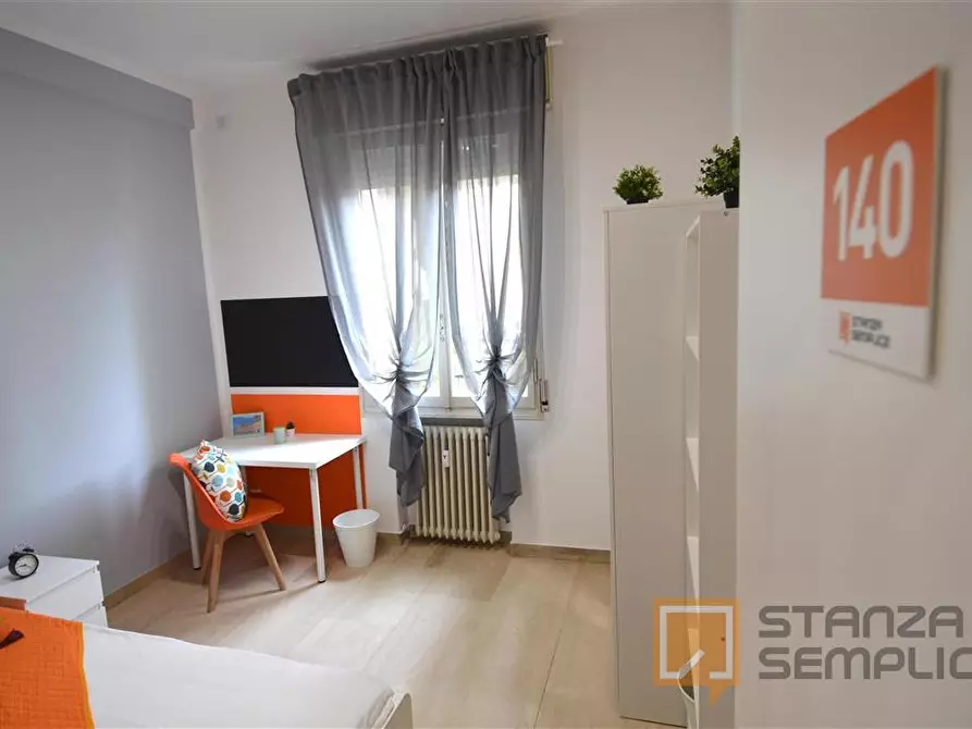 Immagine 1 di Stanza singola in affitto  in Viale Storchi 32 a Modena