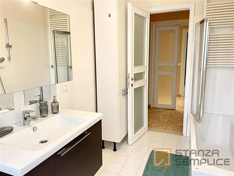 Immagine 22 di Stanza singola in affitto  in LUNGARNO VESPUCCI 60 a Firenze