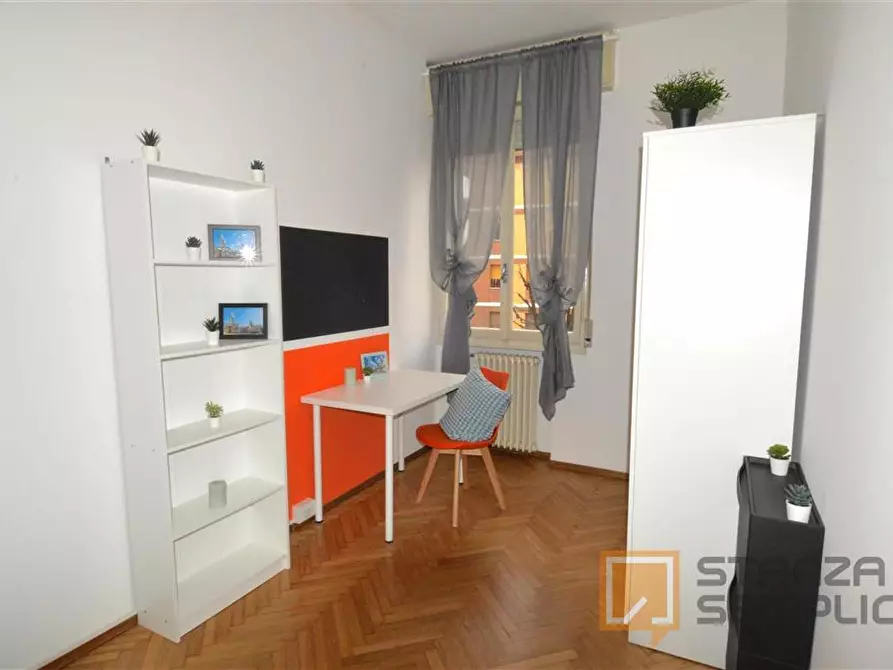 Immagine 2 di Stanza singola in affitto  in Viale Storchi 32 a Modena