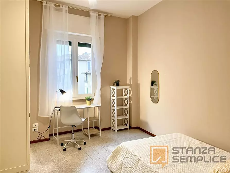Immagine 2 di Stanza singola in affitto  in Via LUNGARNO VESPUCCI 60 a Firenze