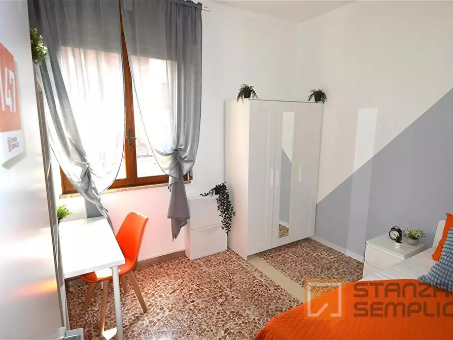 Immagine 3 di Stanza singola in affitto  in Via Zanoni 37 a Modena