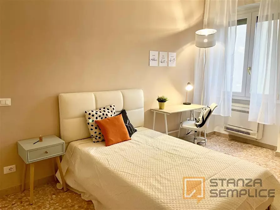 Immagine 6 di Stanza singola in affitto  in LUNGARNO VESPUCCI 60 a Firenze