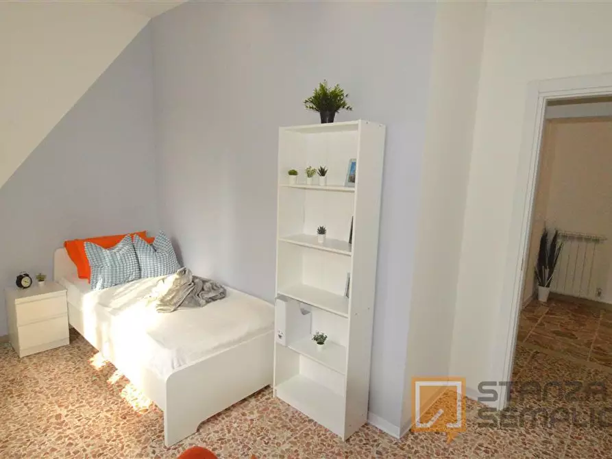 Immagine 4 di Stanza singola in affitto  in Via Zanoni 37 a Modena