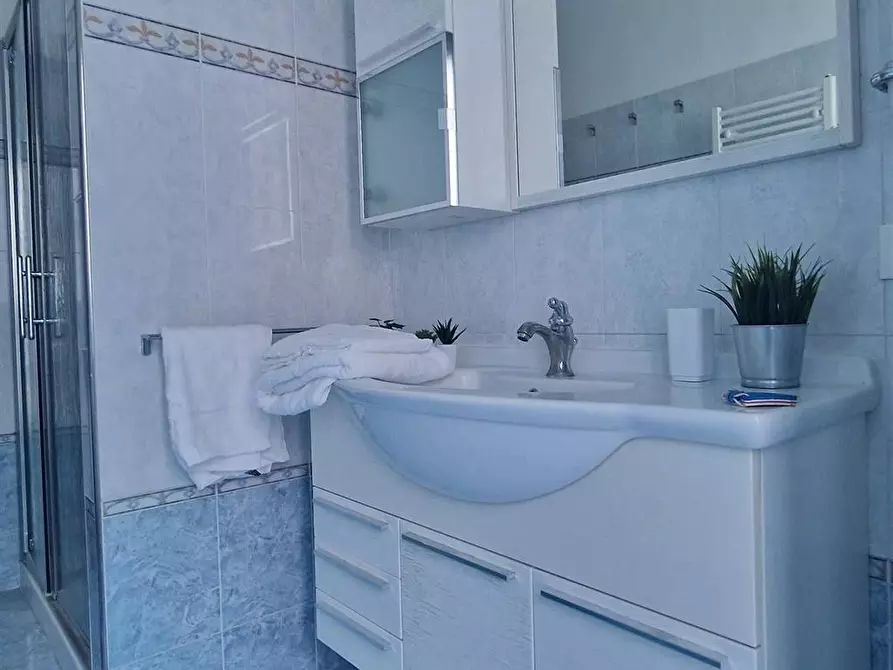 Immagine 22 di Stanza singola in affitto  in Viale Ippocrate, 146 a Roma