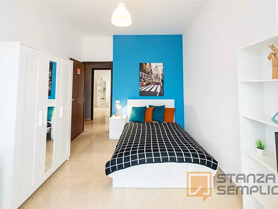 Immagine 2 di Stanza singola in affitto  in VIA ISONZO 4 a Azzano San Paolo