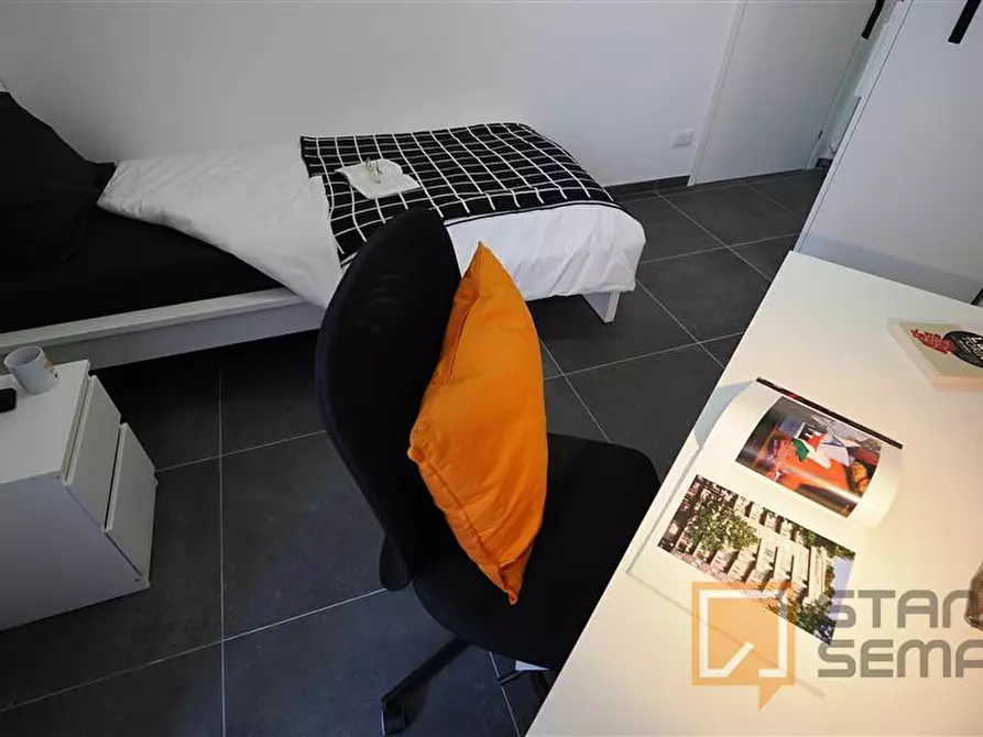 Immagine 1 di Stanza singola in affitto  in Corso Peschiera 232 a Torino