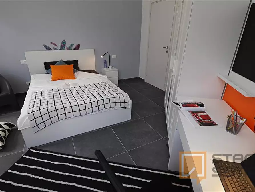 Immagine 1 di Stanza singola in affitto  in Corso Peschiera 232 a Torino