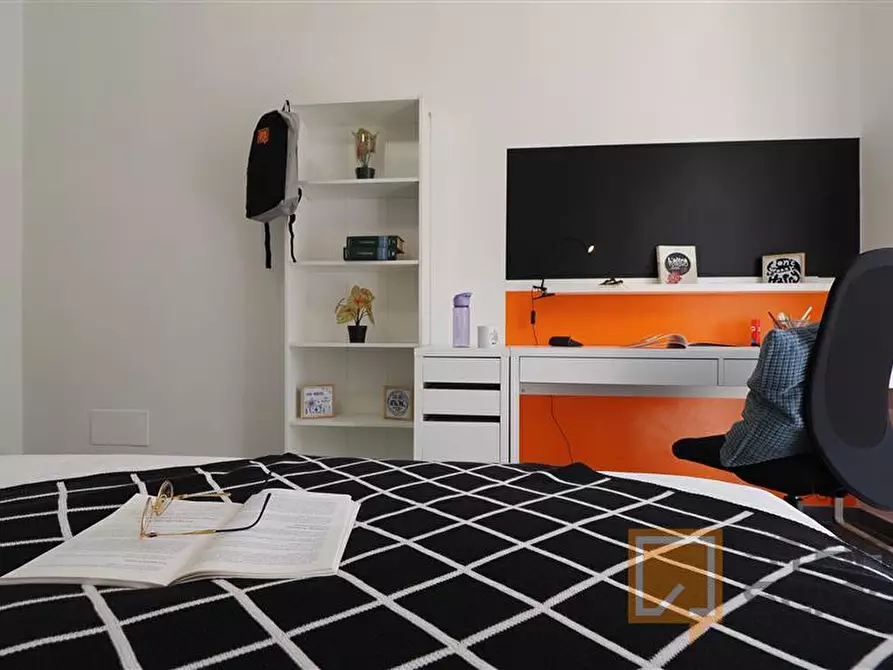 Immagine 1 di Stanza singola in affitto  in Corso Peschiera 232 a Torino