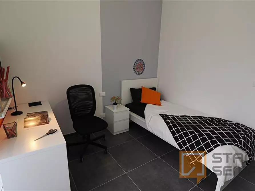 Immagine 2 di Stanza singola in affitto  in Corso Peschiera 232 a Torino