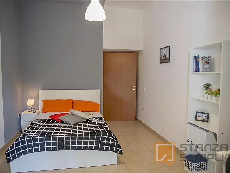 Immagine 3 di Stanza singola in affitto  in Piazza San Francesco D'Assisi n. 1  a Foggia