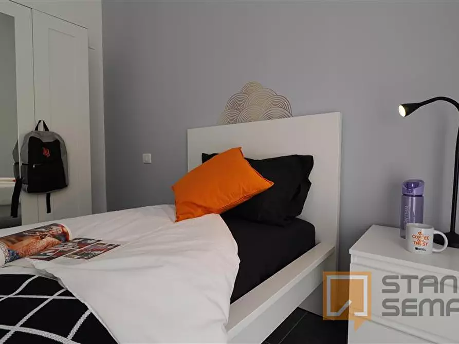 Immagine 2 di Stanza singola in affitto  in Corso Peschiera 232 a Torino