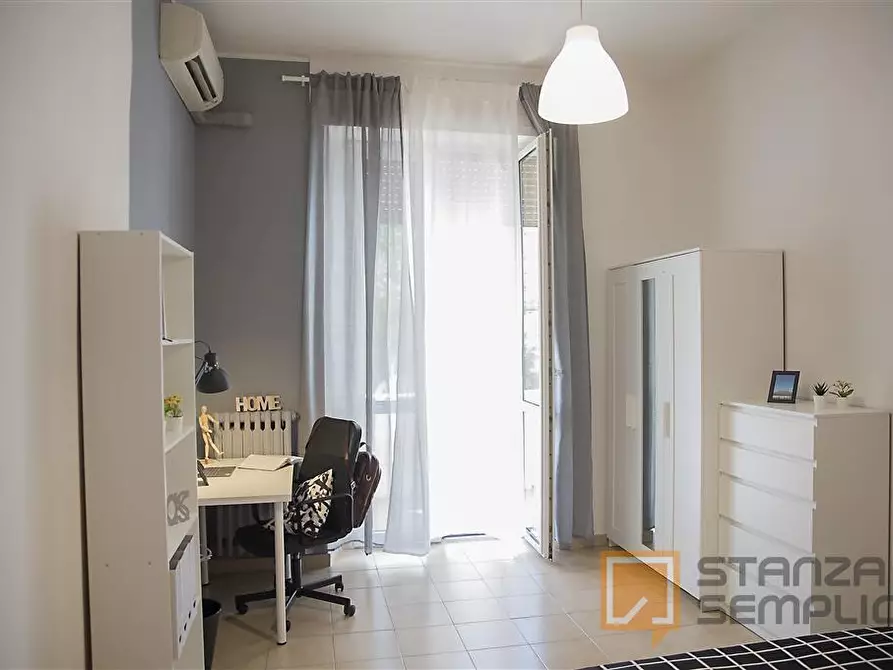 Immagine 2 di Stanza singola in affitto  in Piazza San Francesco D'Assisi n. 1  a Foggia