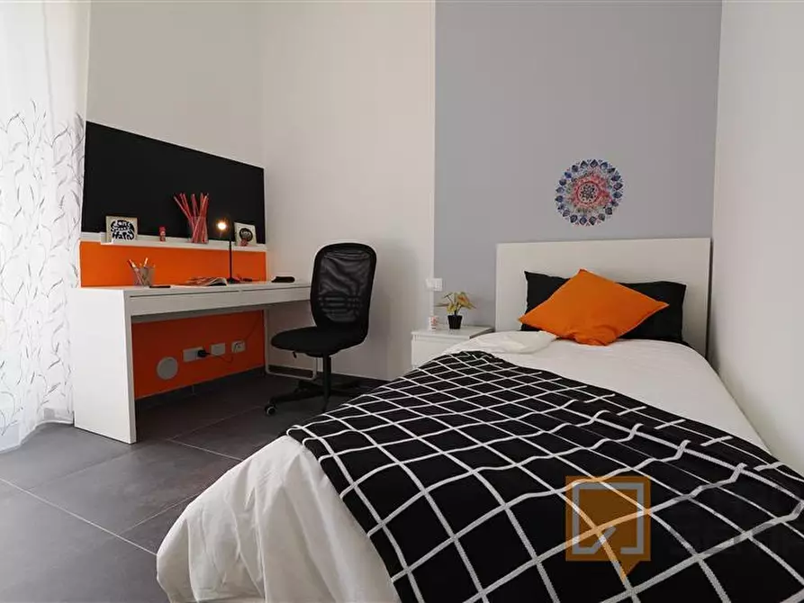 Immagine 1 di Stanza singola in affitto  in Corso Peschiera 232 a Torino