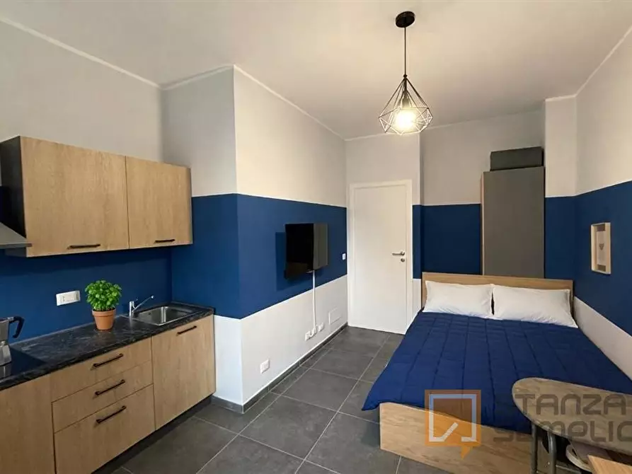 Immagine 1 di Stanza singola in affitto  in Corso Peschiera 232 a Torino