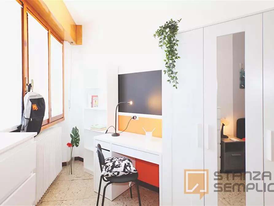 Immagine 1 di Stanza singola in affitto  in Via Privata Nino Castelli 6 a Lecco