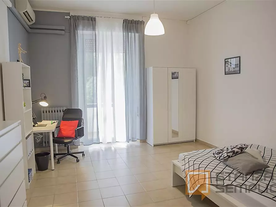 Immagine 5 di Stanza singola in affitto  in Piazza San Francesco D'Assisi n. 1  a Foggia