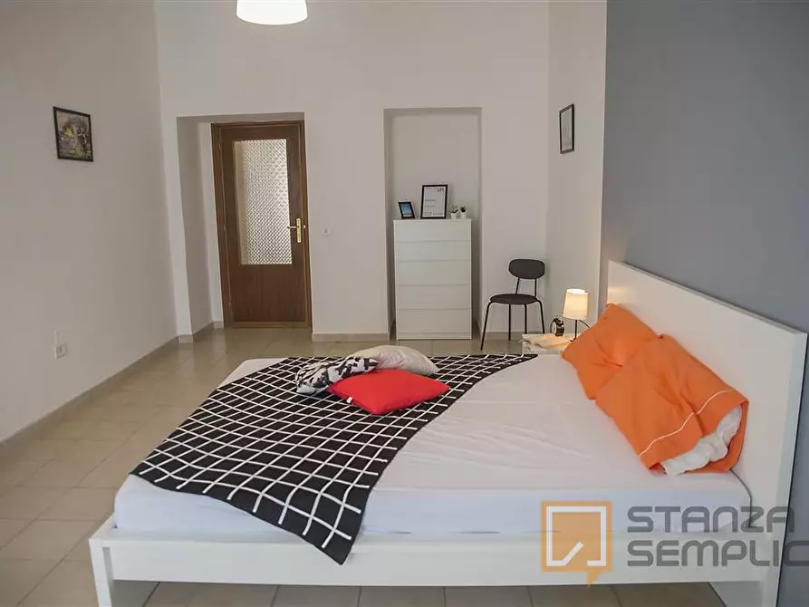 Immagine 3 di Stanza singola in affitto  in Piazza San Francesco D'Assisi n. 1  a Foggia