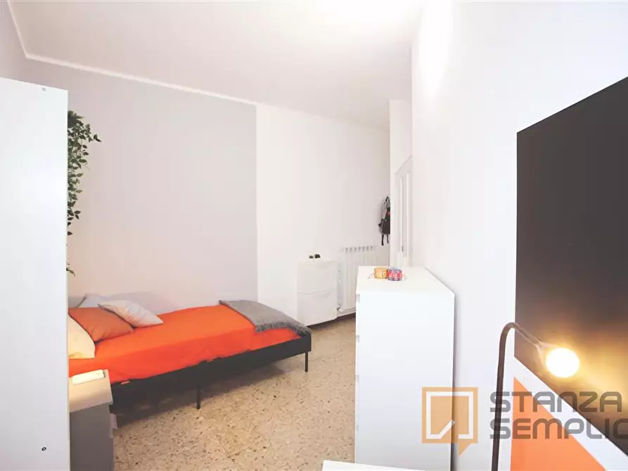 Immagine 2 di Stanza singola in affitto  in Via Privata Nino Castelli 6 a Lecco