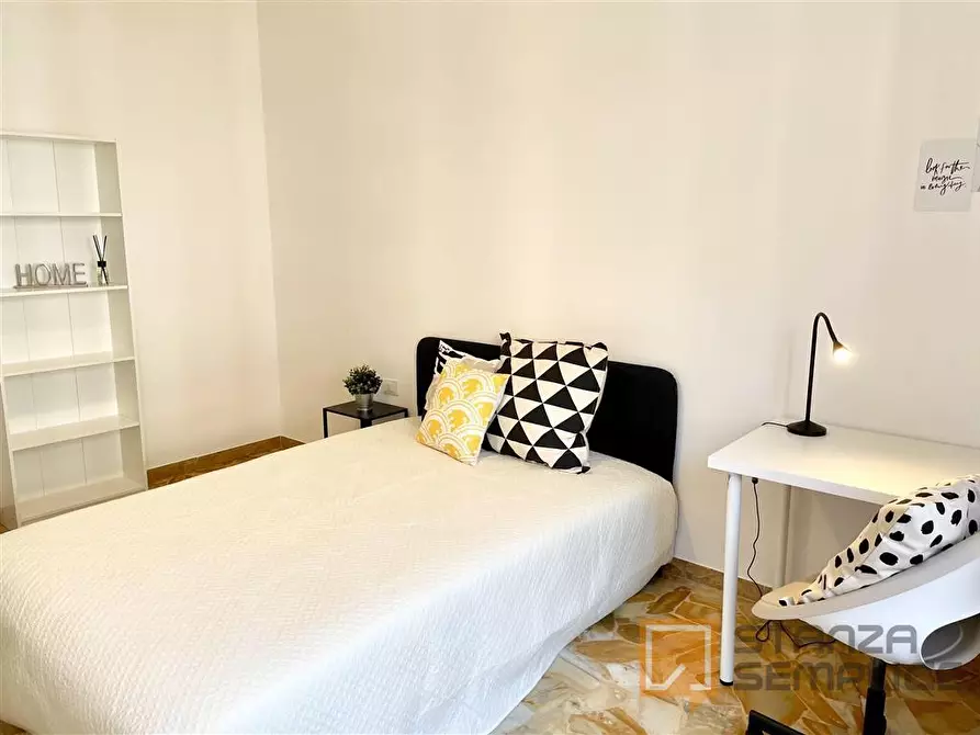 Immagine 4 di Stanza singola in affitto  in VIA CADUTI DI CEFALONIA 60 a Firenze