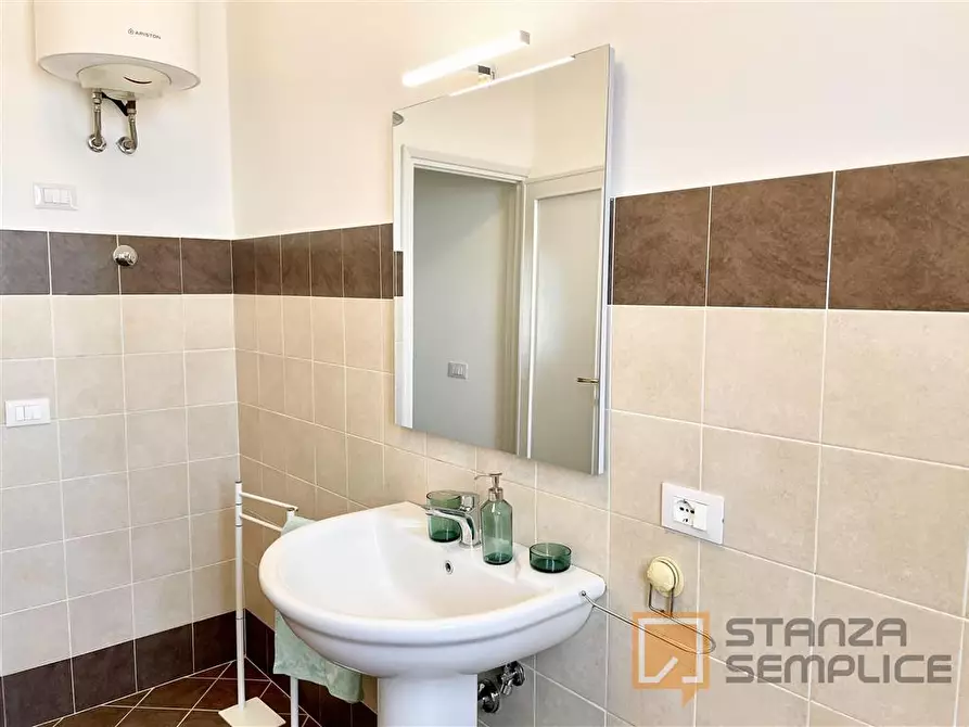 Immagine 15 di Stanza singola in affitto  in VIA Q. SELLA 44 (4) a Firenze