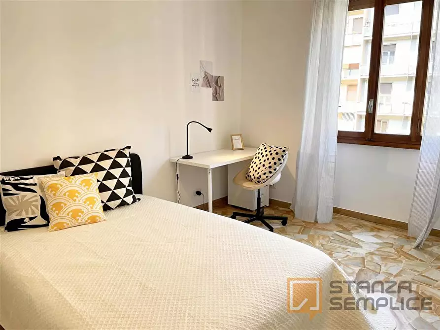 Immagine 1 di Stanza singola in affitto  in VIA CADUTI DI CEFALONIA 60 a Firenze