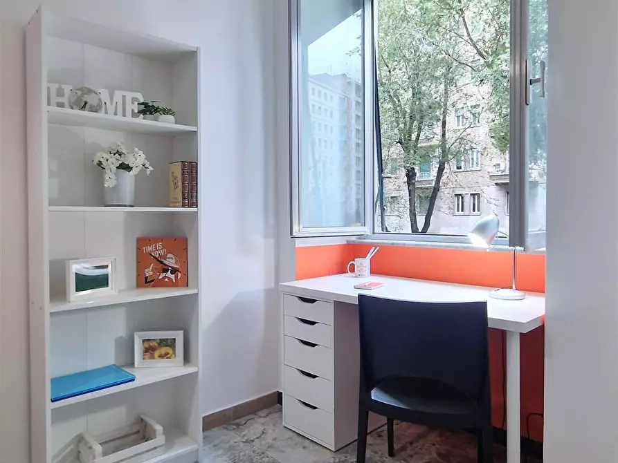 Immagine 8 di Stanza singola in affitto  in Viale delle Province, 79 a Roma