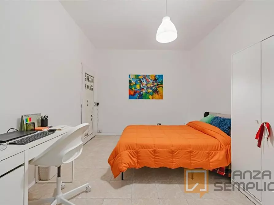 Immagine 1 di Stanza singola in affitto  in Via Beato Padre Pio da Pietralcina 2 a Milano