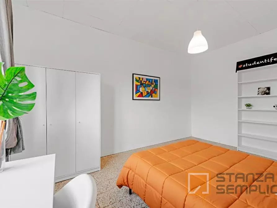 Immagine 1 di Stanza singola in affitto  in Via Beato Padre Pio da Pietralcina 2 a Milano