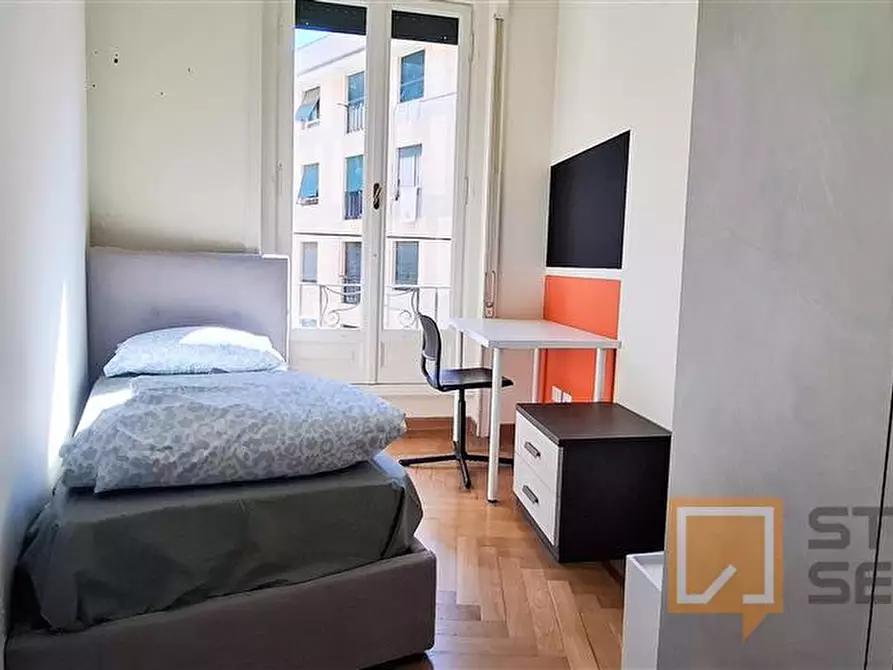 Immagine 10 di Stanza singola in affitto  in Via VIA ANTON CROCCO 8/13 a Genova