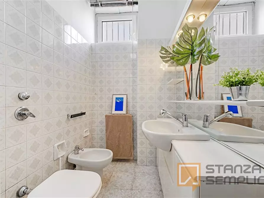 Immagine 5 di Stanza singola in affitto  in Via Beato Padre Pio da Pietralcina 2 a Milano