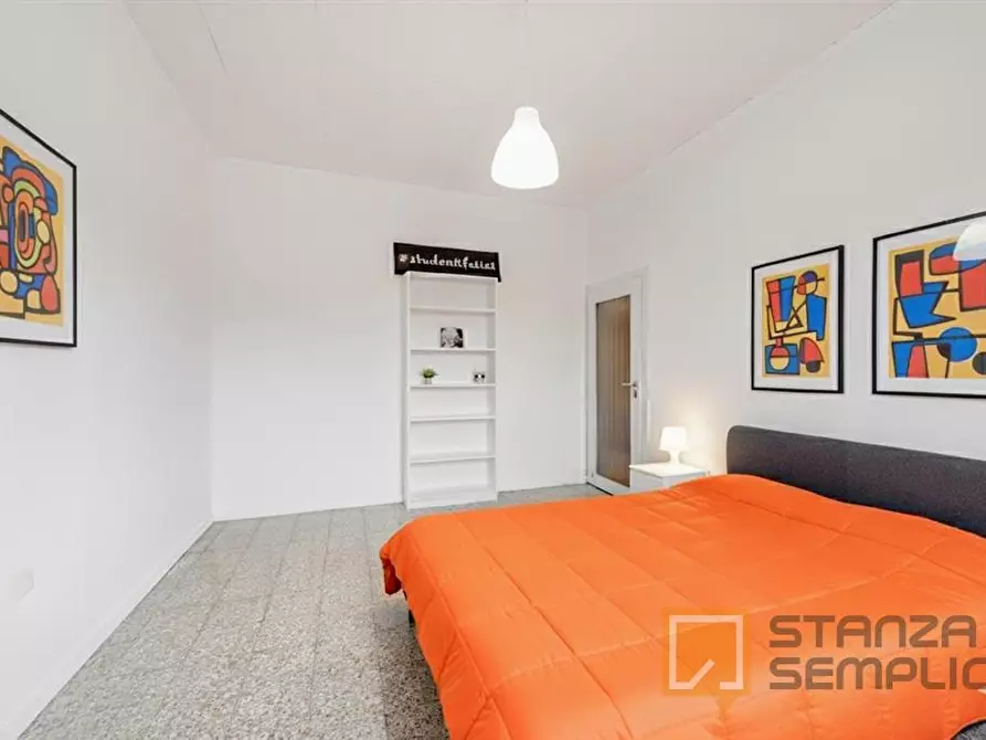 Immagine 2 di Stanza singola in affitto  in Via Beato Padre Pio da Pietralcina 2 a Milano