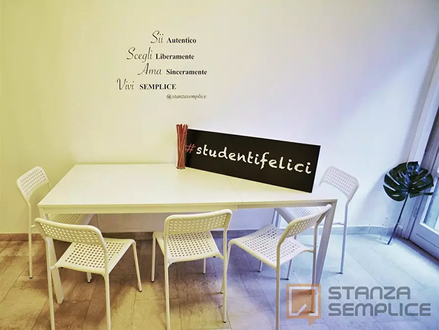 Immagine 4 di Stanza singola in affitto  in Via Corridoni 6 a Milano