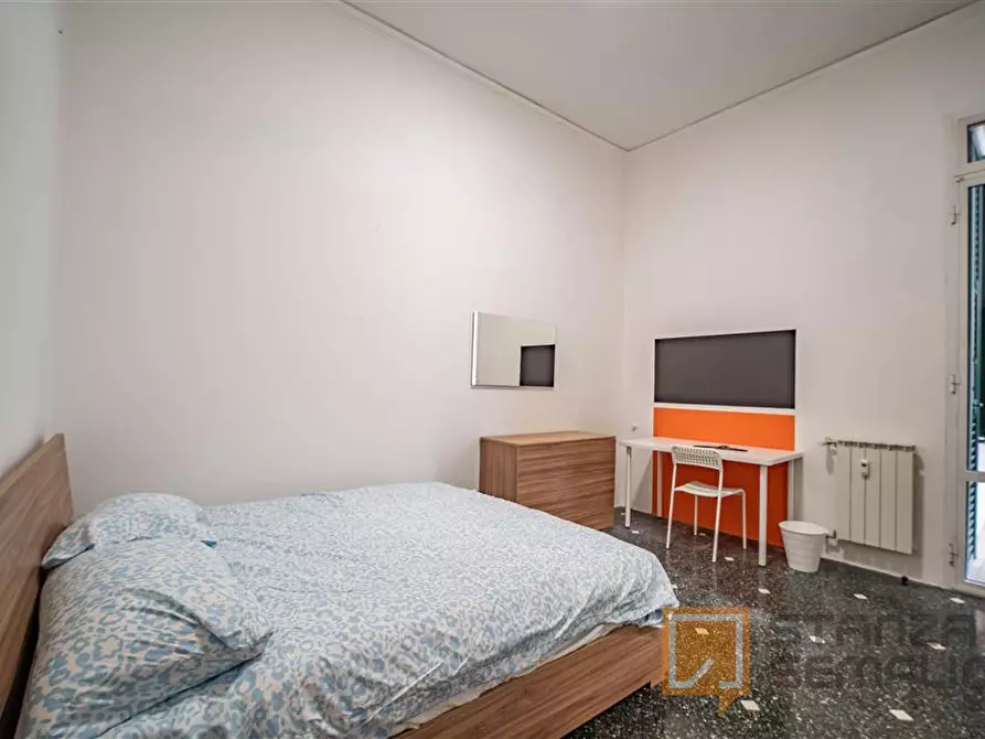 Immagine 1 di Stanza singola in affitto  in Corso MAGENTA 1 /5 a Genova