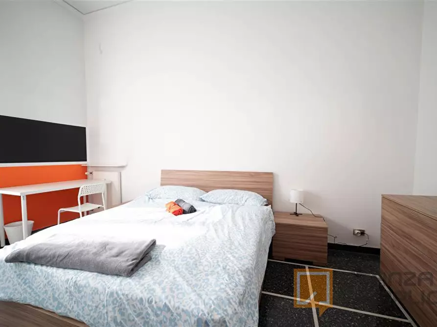 Immagine 19 di Stanza singola in affitto  in Corso MAGENTA 1 /5 a Genova