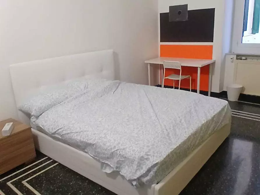 Immagine 1 di Stanza singola in affitto  in Corso MAGENTA 1 /5 a Genova