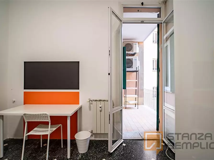 Immagine 16 di Stanza singola in affitto  in Corso MAGENTA 1 /5 a Genova