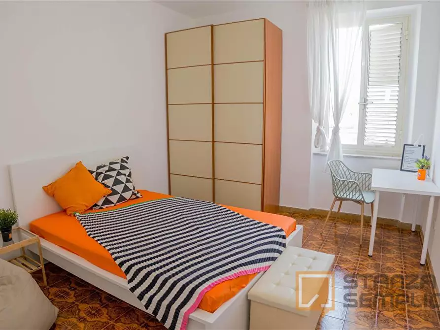 Immagine 1 di Stanza singola in affitto  in Via Goldoni 24 a Cagliari